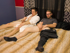 Inviting+Himself+To+Share+A+Bate