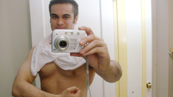 Fit+Boy+Chris+Teases+The+Guys