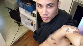 Bisexual+Hottie+Emanuel+Teases